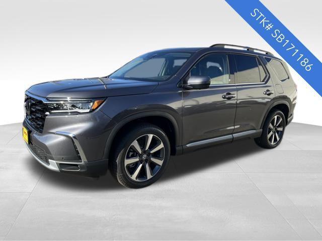 new 2025 Honda Pilot car, priced at $53,075