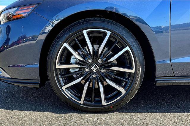 new 2025 Honda Accord Hybrid car, priced at $39,977