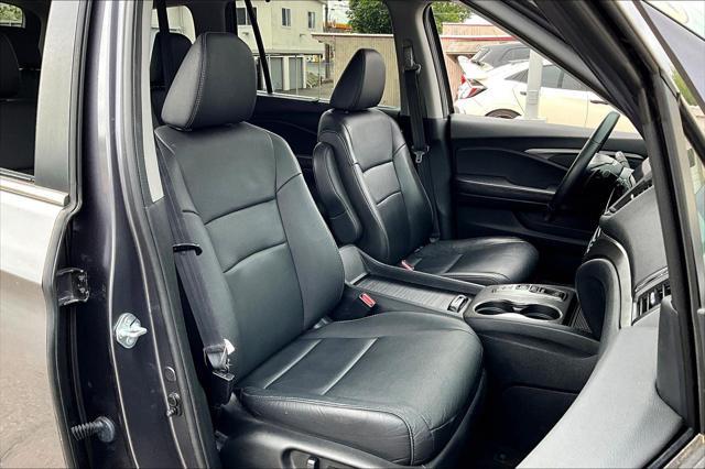 used 2022 Honda Pilot car, priced at $36,777