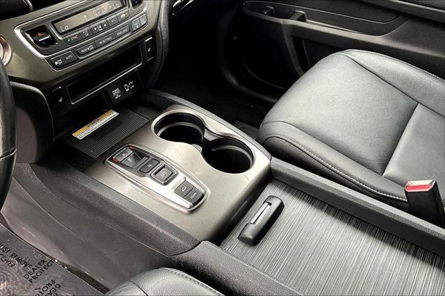 used 2022 Honda Pilot car, priced at $36,777