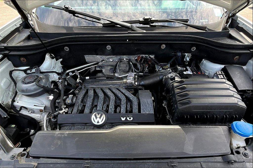 used 2018 Volkswagen Atlas car, priced at $17,677