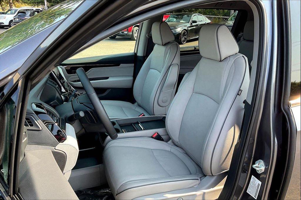 new 2023 Honda Odyssey car, priced at $50,995