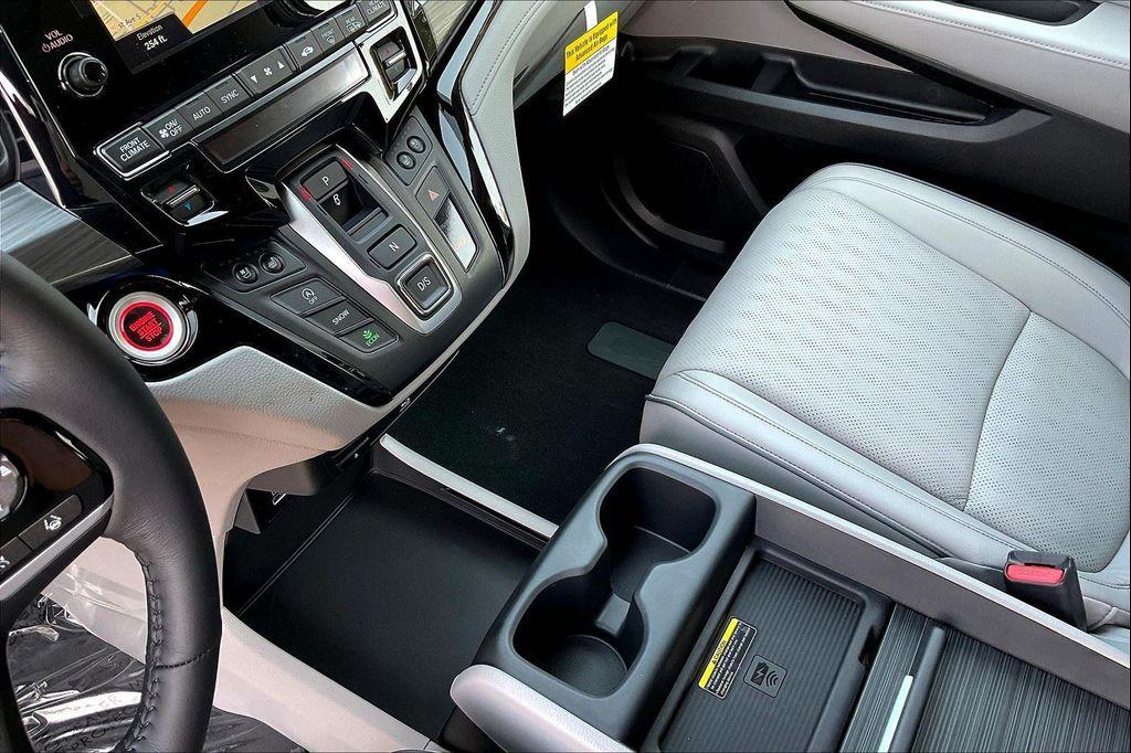new 2023 Honda Odyssey car, priced at $50,995