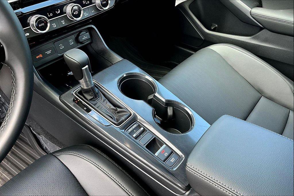new 2025 Honda Civic Hybrid car, priced at $31,977