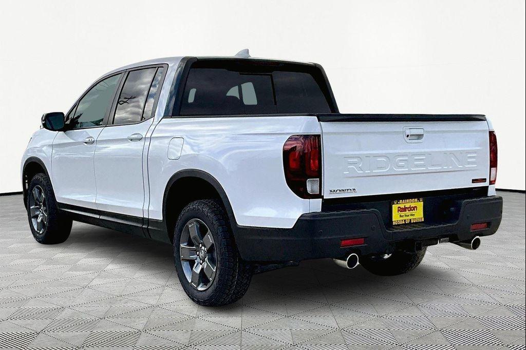 new 2025 Honda Ridgeline car, priced at $41,999