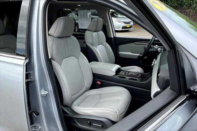 used 2025 Honda Pilot car, priced at $45,777