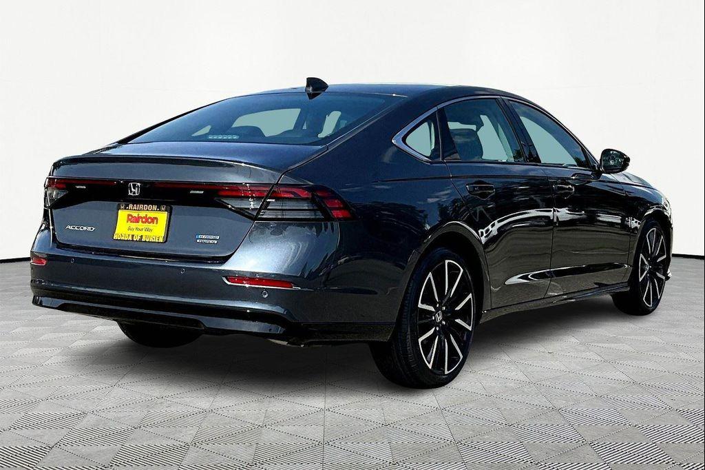 new 2025 Honda Accord Hybrid car, priced at $40,450