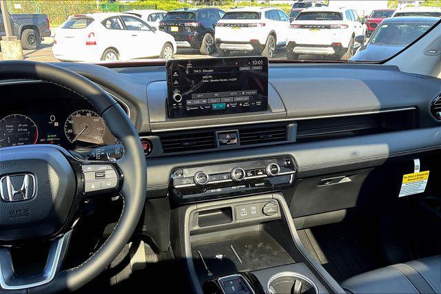 new 2025 Honda Pilot car, priced at $51,905
