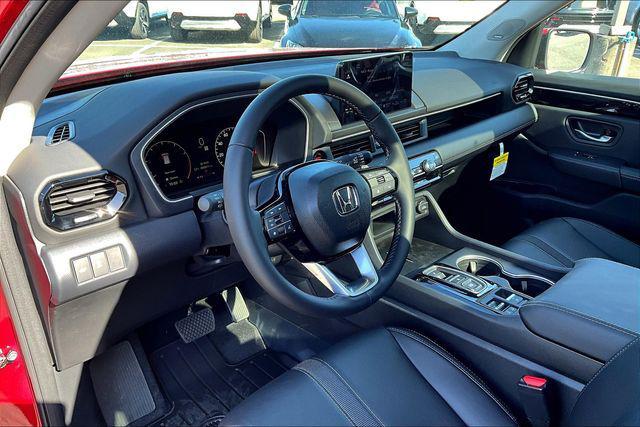 new 2025 Honda Pilot car, priced at $51,905