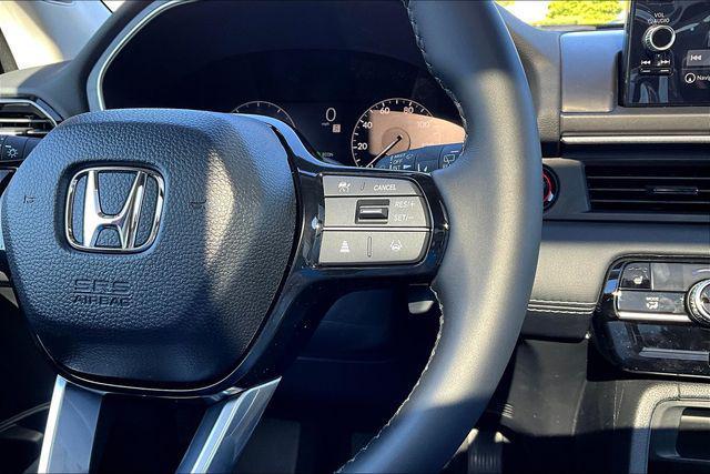 new 2025 Honda Pilot car, priced at $51,905