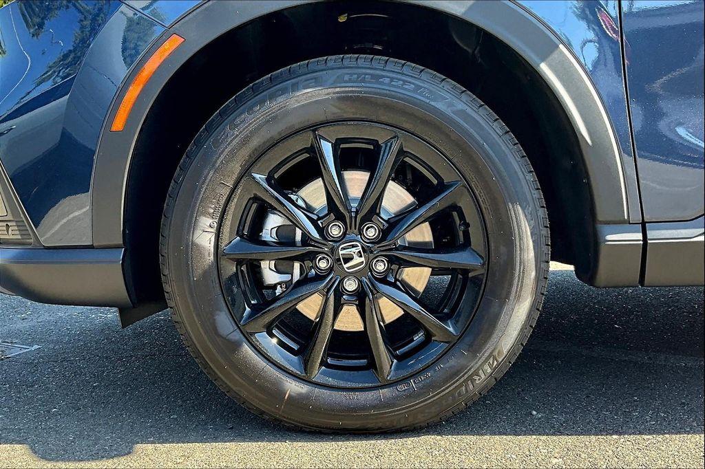 new 2026 Honda CR-V Hybrid car, priced at $41,620