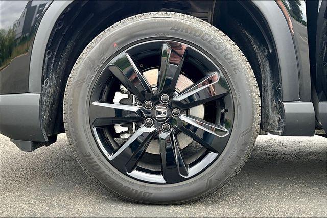 new 2025 Honda Pilot car, priced at $54,575