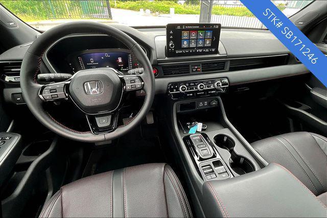new 2025 Honda Pilot car, priced at $54,575