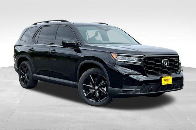 new 2025 Honda Pilot car, priced at $54,575