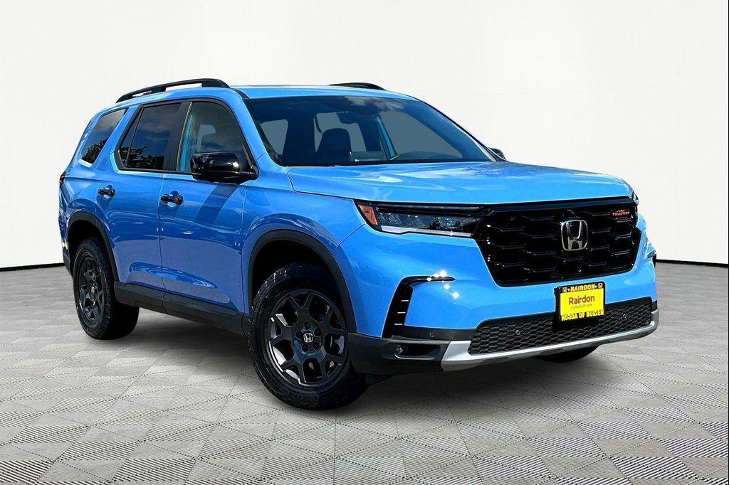 new 2025 Honda Pilot car, priced at $51,305