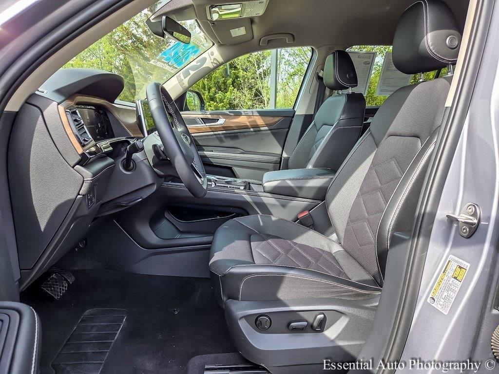 used 2024 Volkswagen Atlas car, priced at $32,995