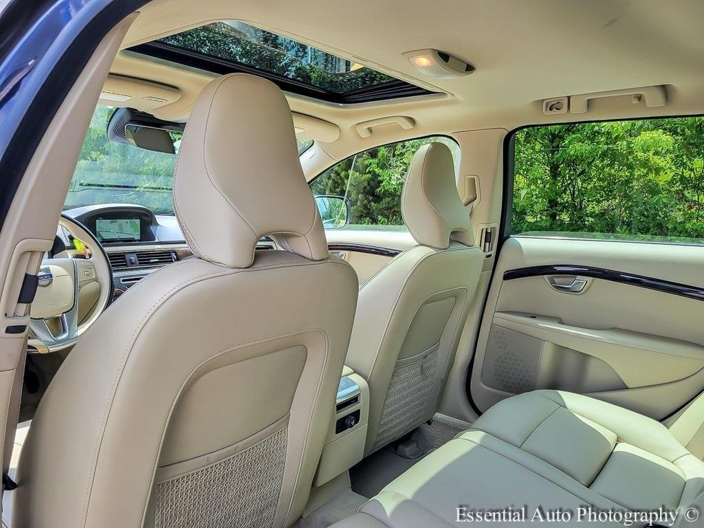 used 2016 Volvo XC70 car, priced at $16,995