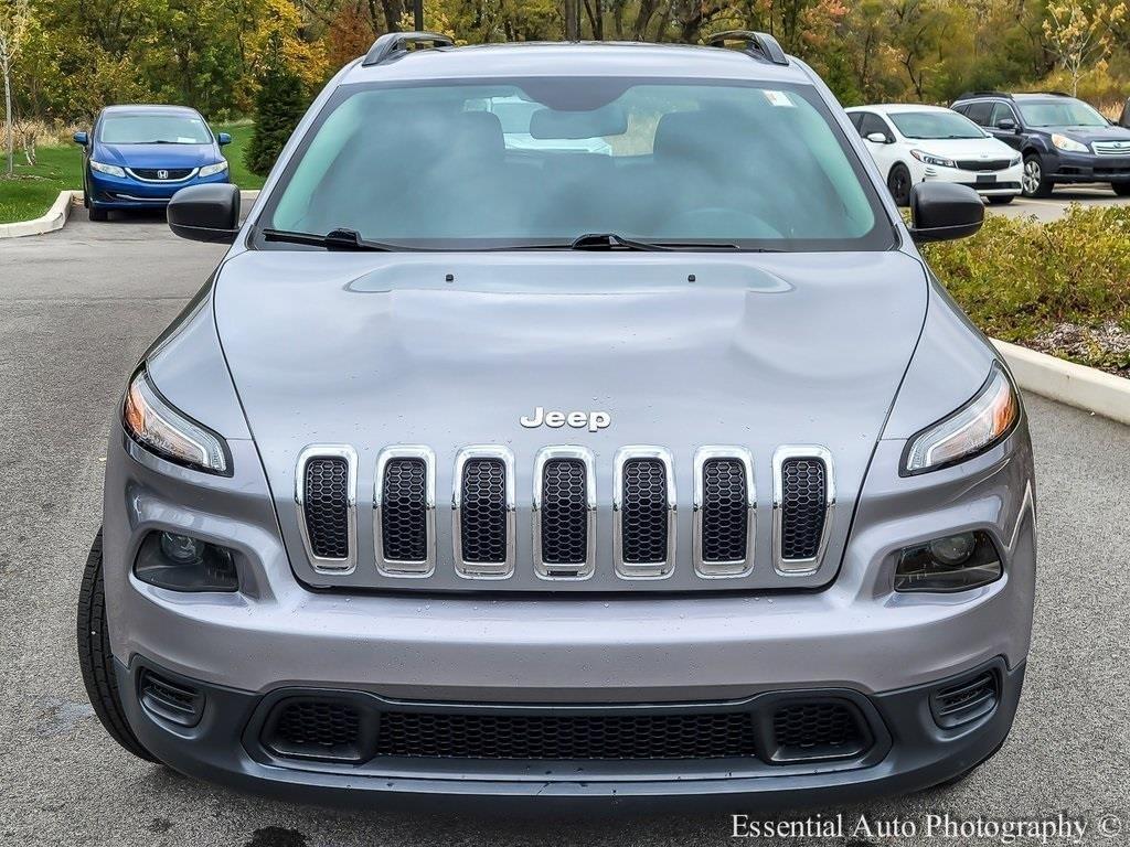 used 2016 Jeep Cherokee car, priced at $14,200