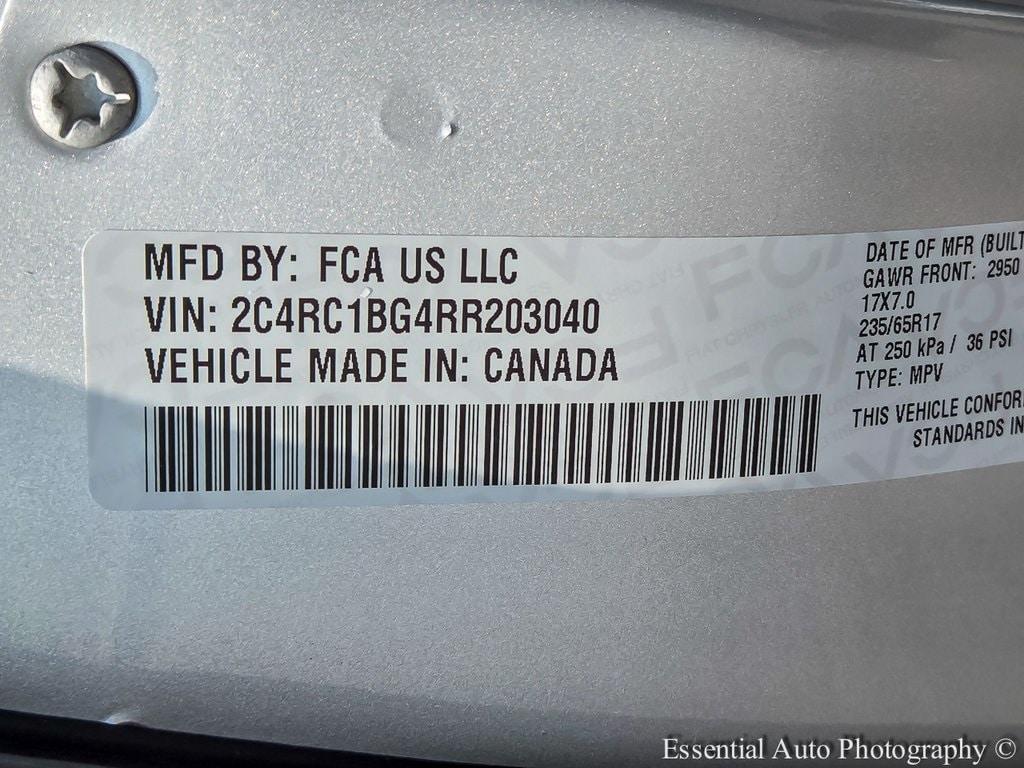 used 2024 Chrysler Pacifica car, priced at $36,995