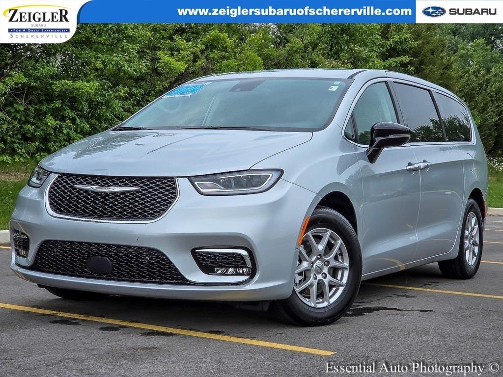 used 2024 Chrysler Pacifica car, priced at $36,695
