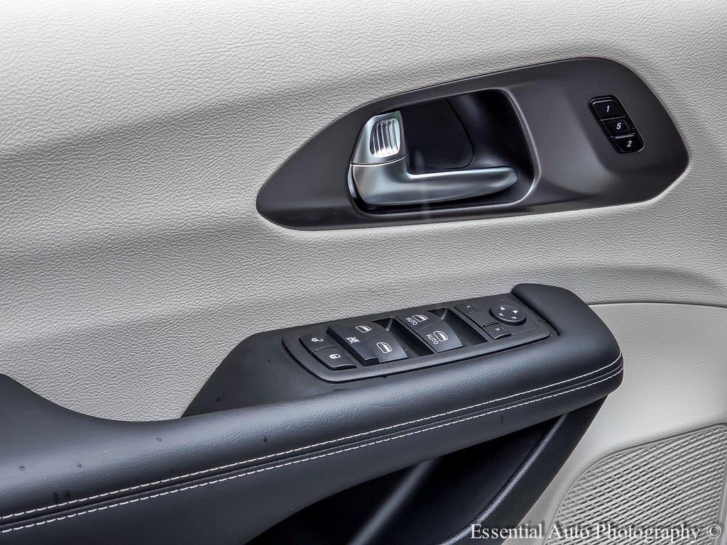 used 2024 Chrysler Pacifica car, priced at $36,195
