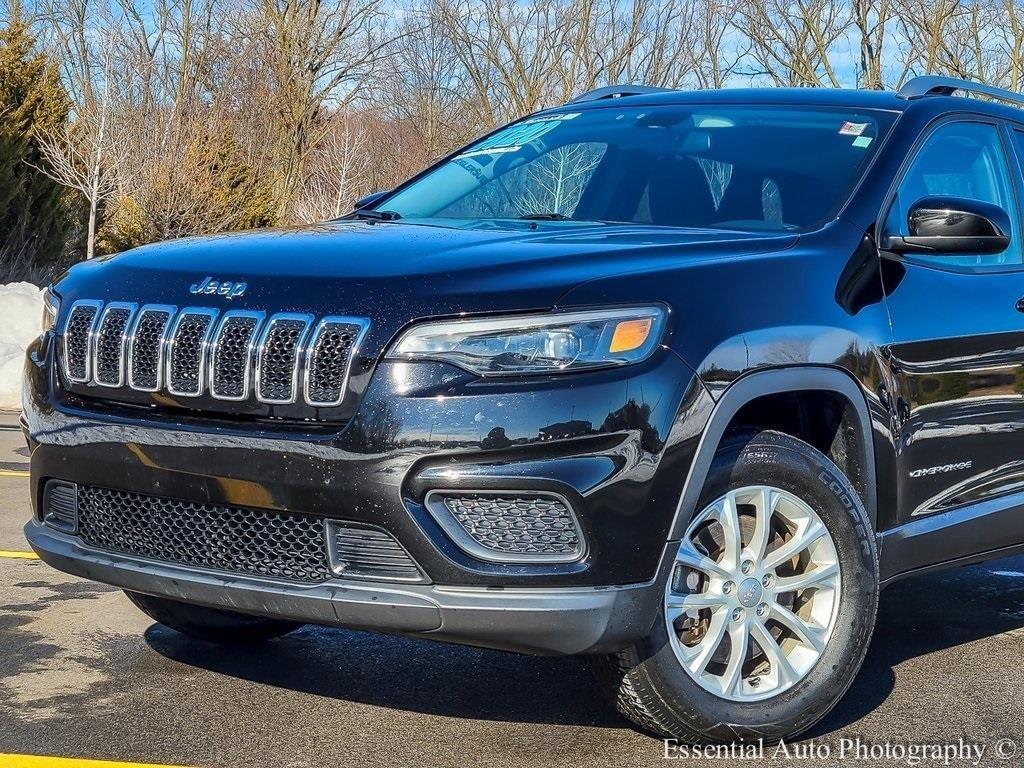 used 2020 Jeep Cherokee car, priced at $15,995