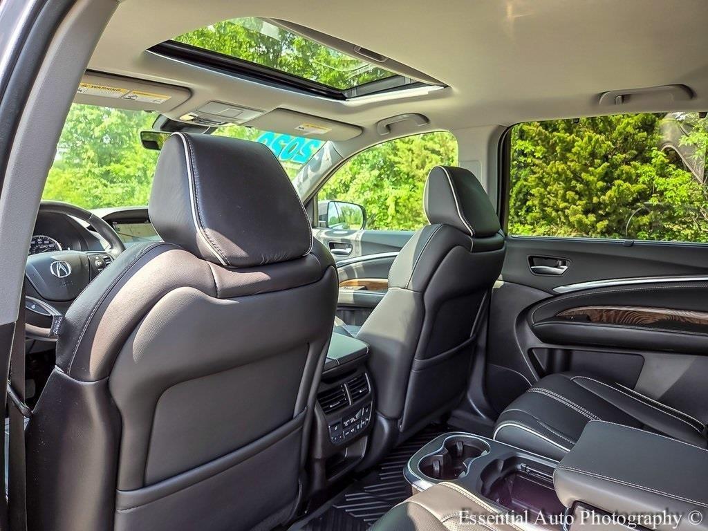 used 2020 Acura MDX car, priced at $30,300