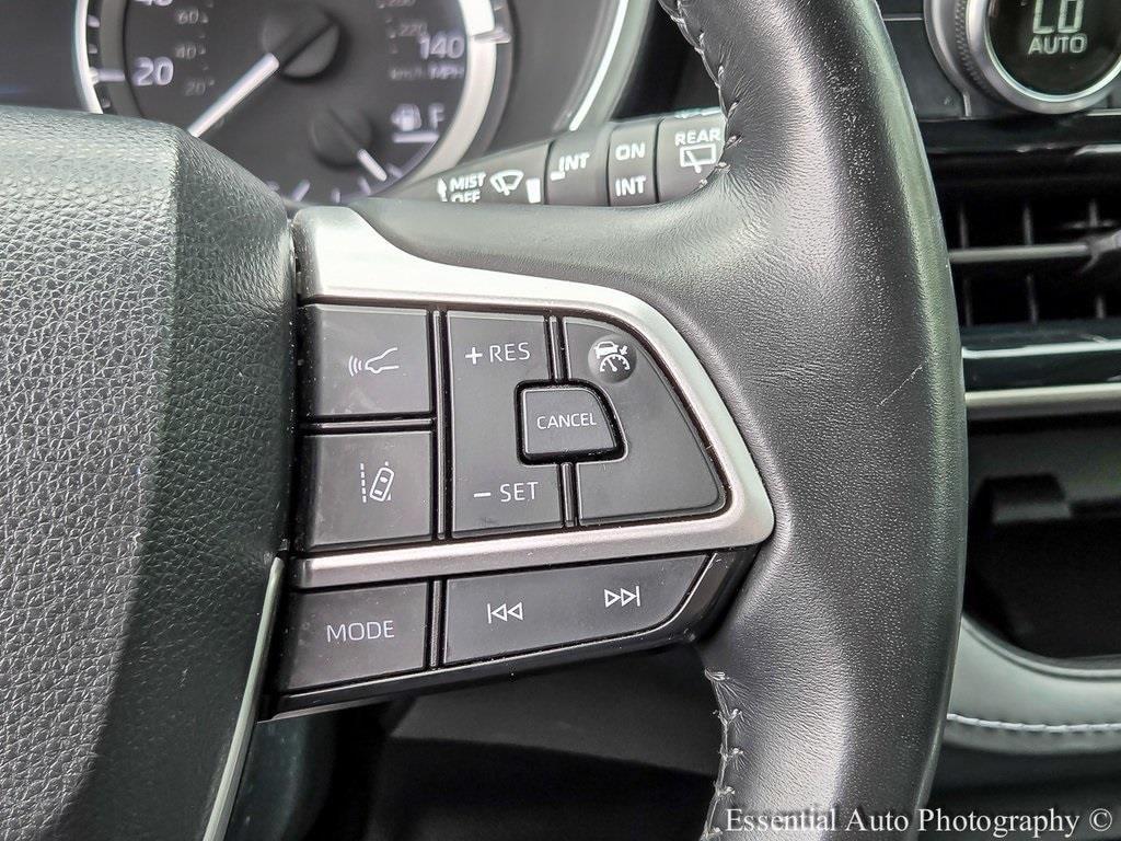 used 2023 Toyota Highlander car, priced at $37,800