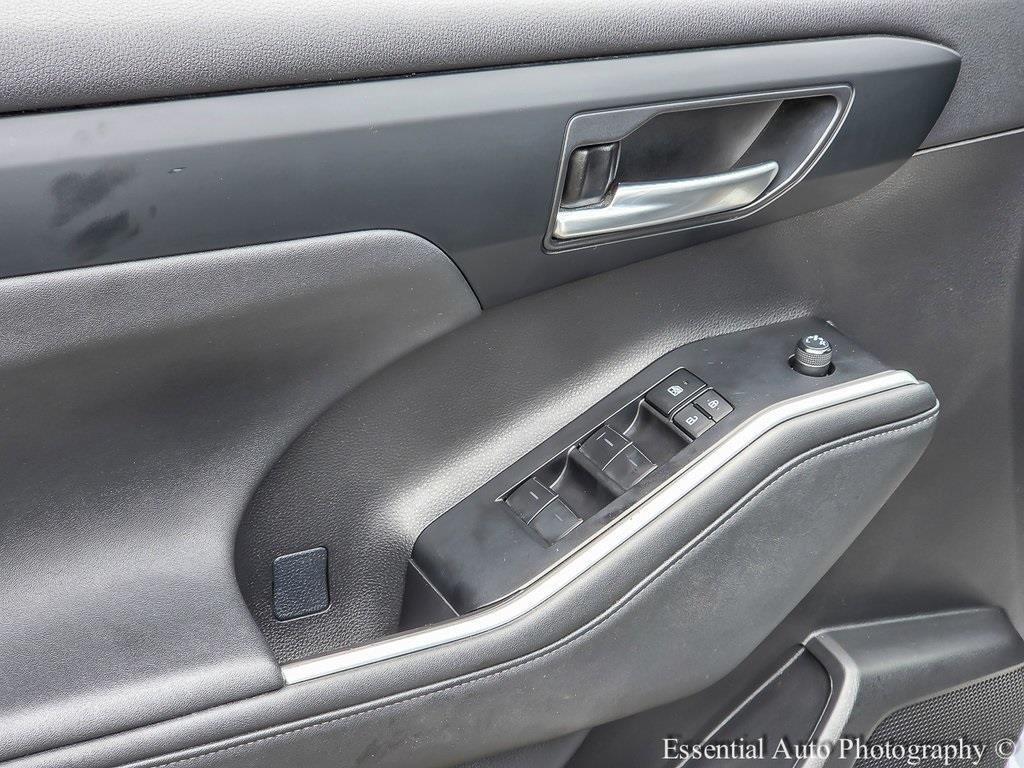 used 2023 Toyota Highlander car, priced at $37,800