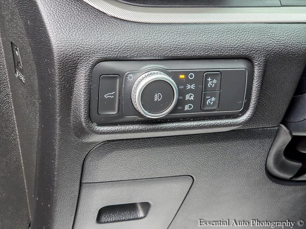 used 2022 Ford Explorer car, priced at $31,995