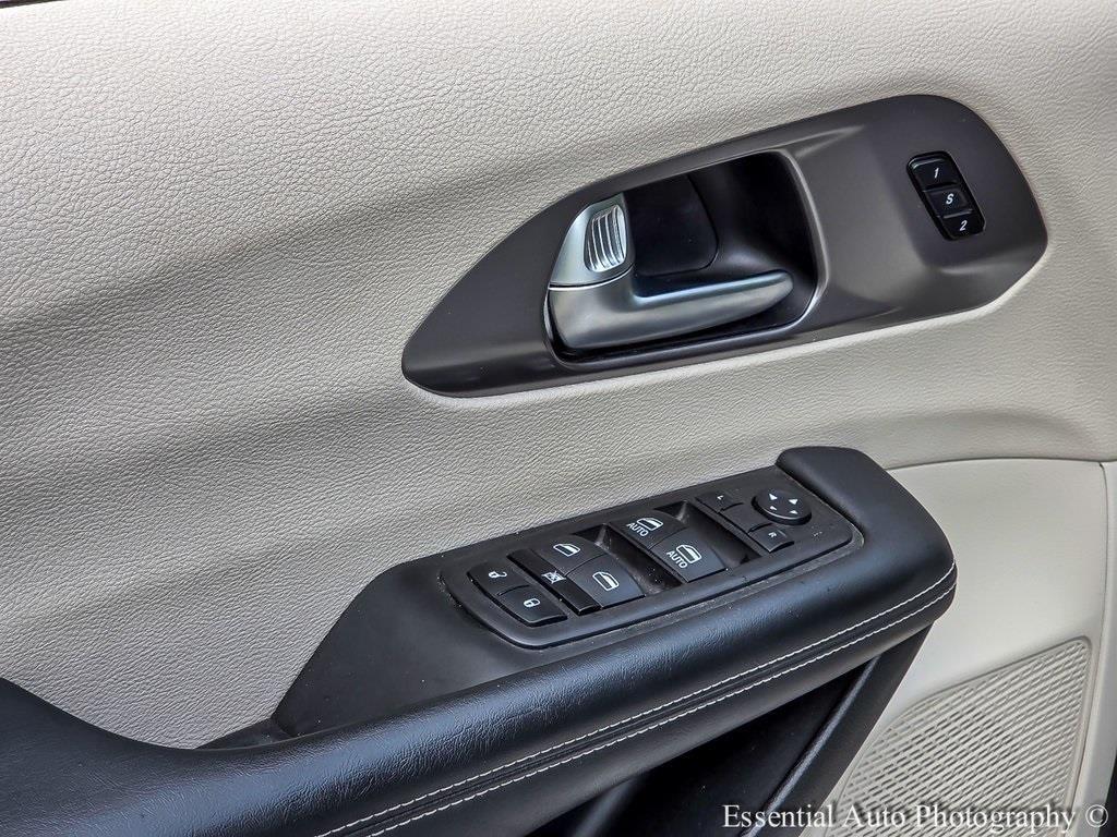 used 2023 Chrysler Pacifica car, priced at $22,995