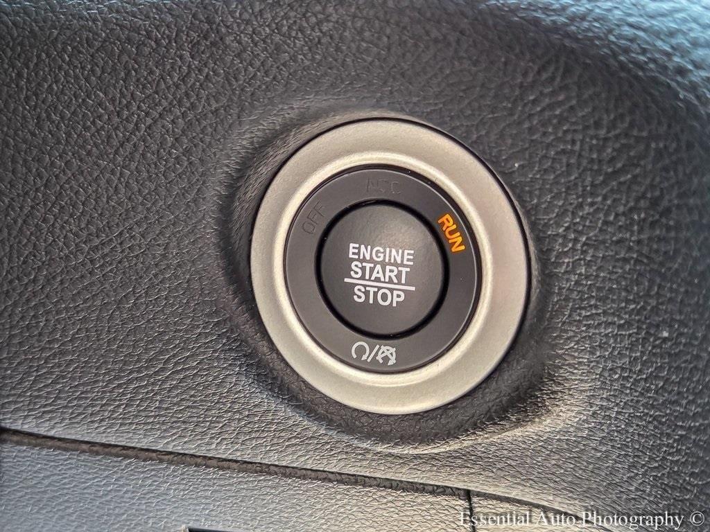 used 2025 Chrysler Pacifica car, priced at $38,695