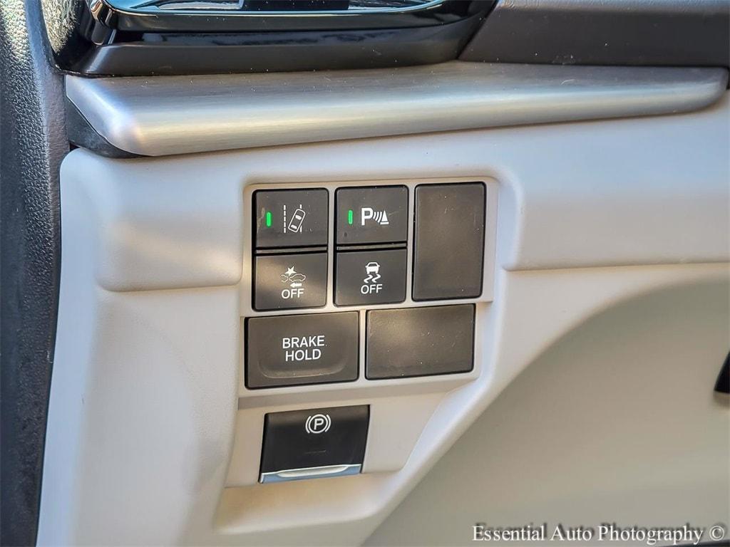 used 2019 Acura RDX car, priced at $27,000