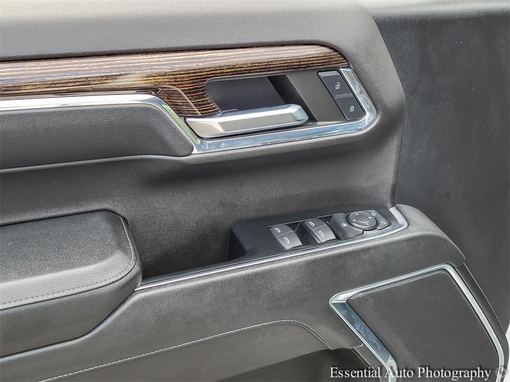 used 2024 GMC Sierra 1500 car, priced at $38,000