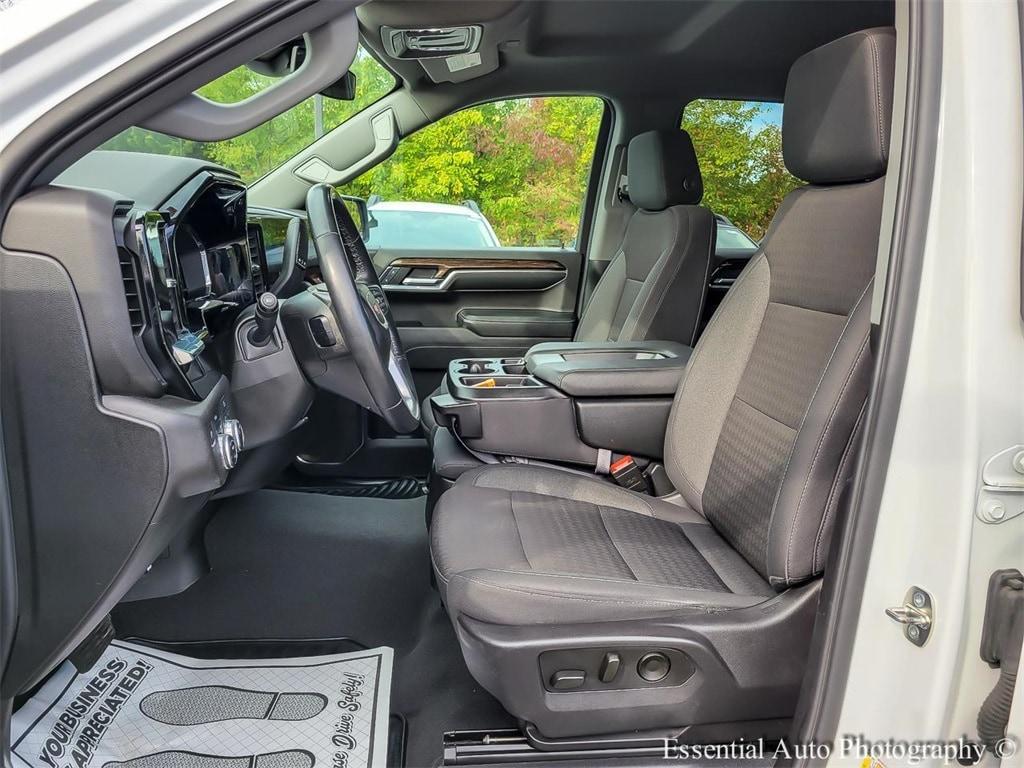 used 2024 GMC Sierra 1500 car, priced at $38,000