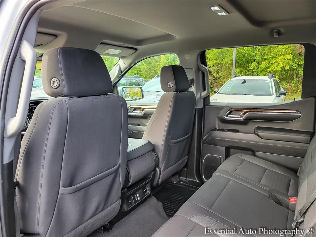 used 2024 GMC Sierra 1500 car, priced at $38,000