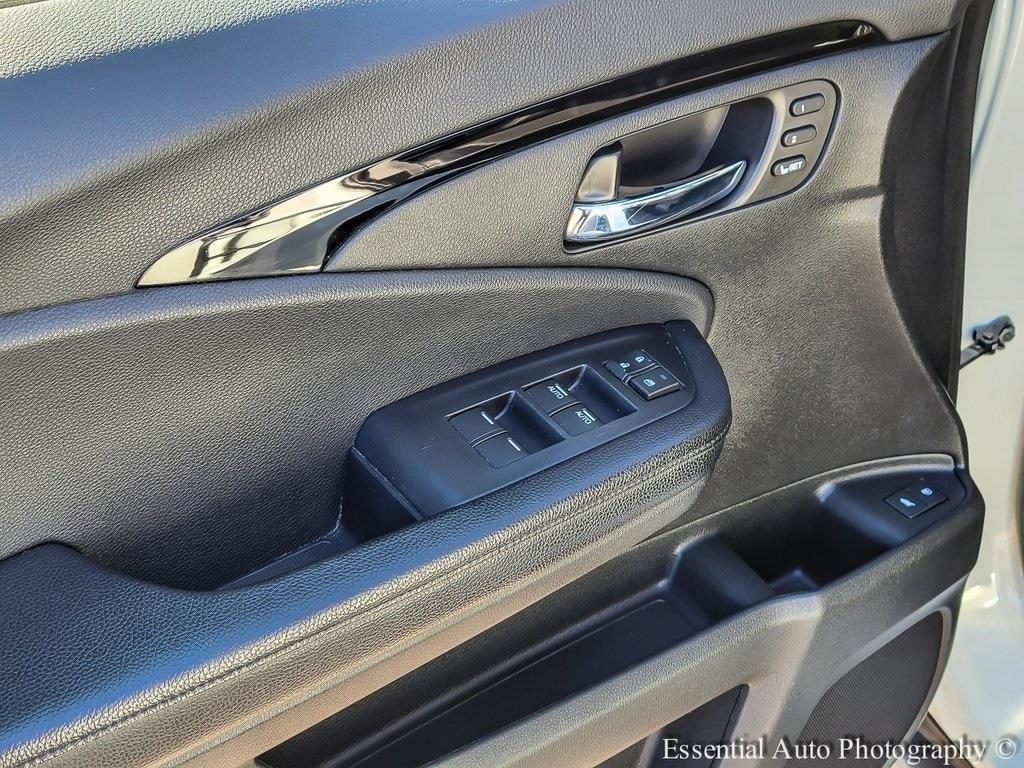 used 2018 Honda Pilot car, priced at $25,100