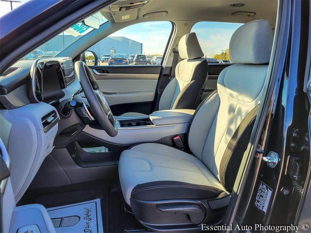 used 2023 Hyundai Palisade car, priced at $32,000