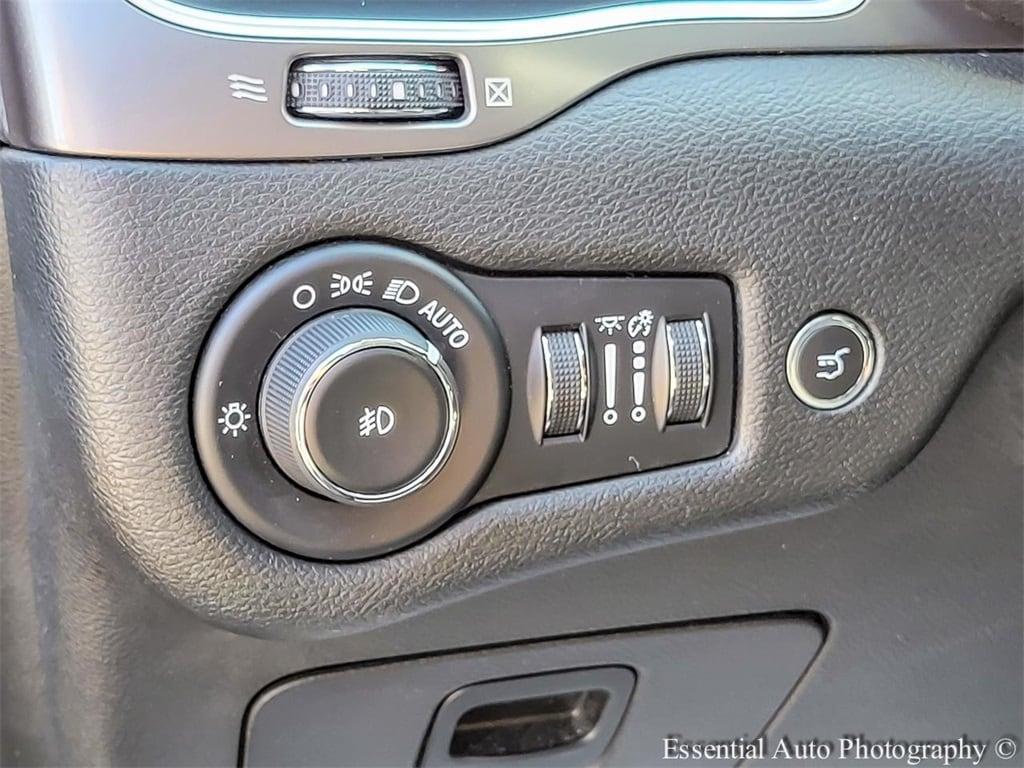used 2019 Jeep Cherokee car, priced at $15,800