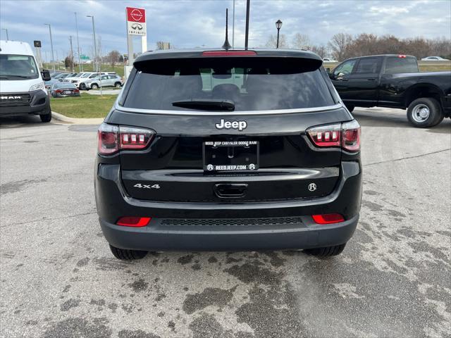 new 2025 Jeep Compass car, priced at $25,090