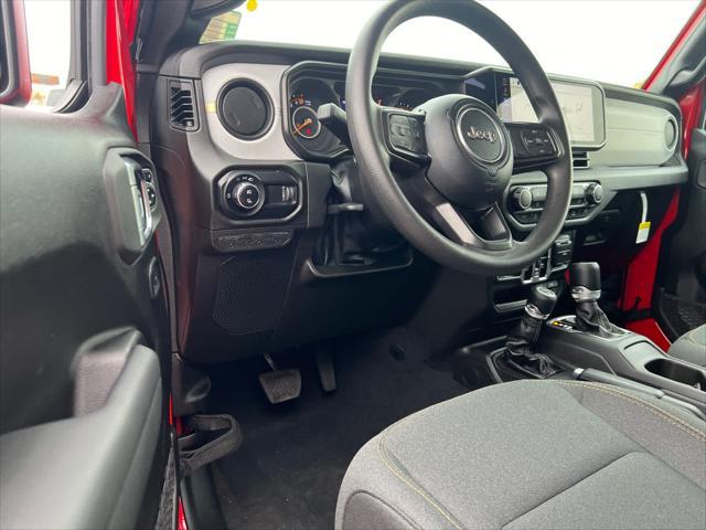 new 2025 Jeep Gladiator car, priced at $39,680