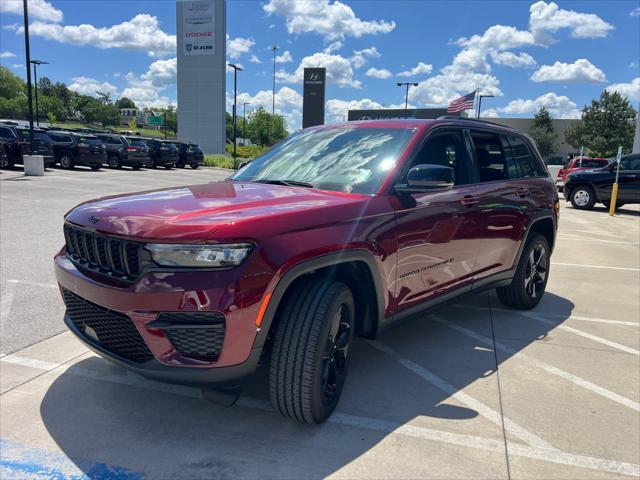 new 2024 Jeep Grand Cherokee car, priced at $39,667