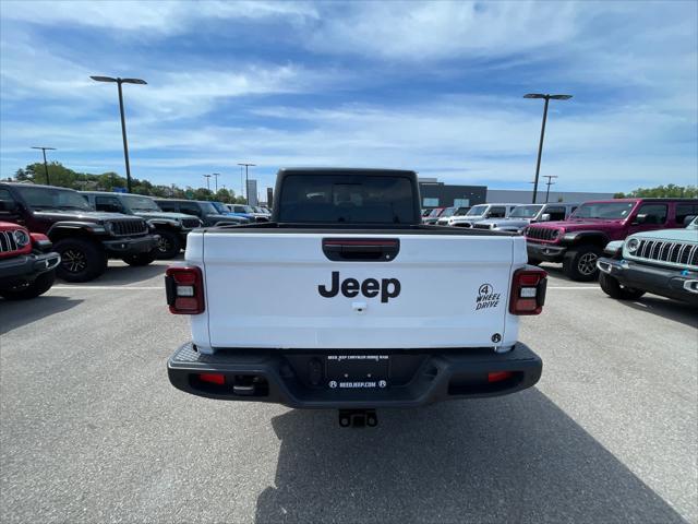 new 2024 Jeep Gladiator car, priced at $44,030