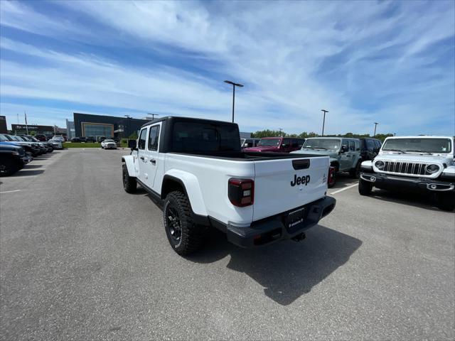 new 2024 Jeep Gladiator car, priced at $44,030