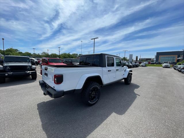 new 2024 Jeep Gladiator car, priced at $44,030