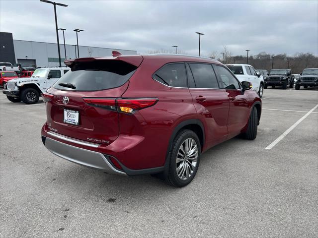 used 2022 Toyota Highlander car, priced at $42,500