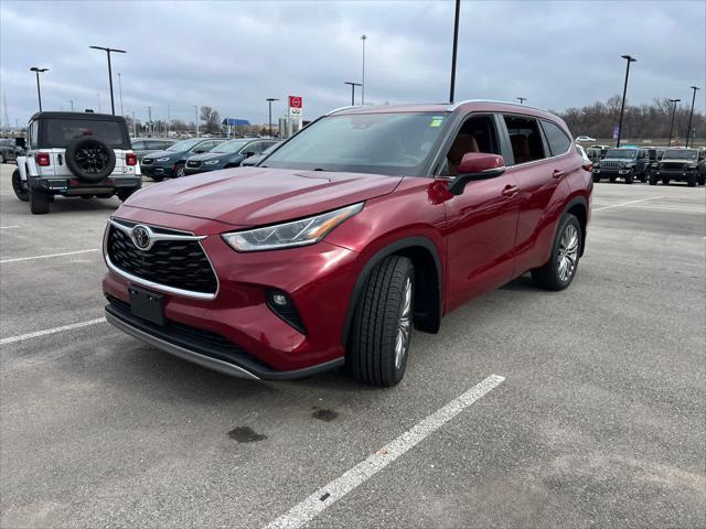 used 2022 Toyota Highlander car, priced at $42,500