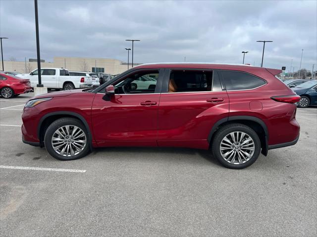 used 2022 Toyota Highlander car, priced at $42,500