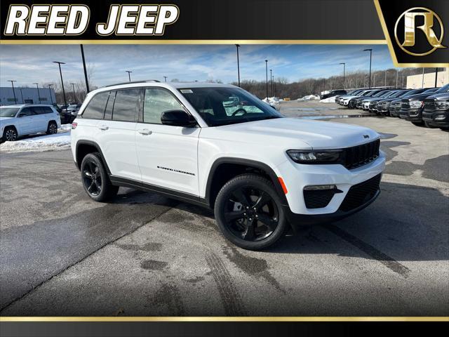 new 2025 Jeep Grand Cherokee car, priced at $45,940