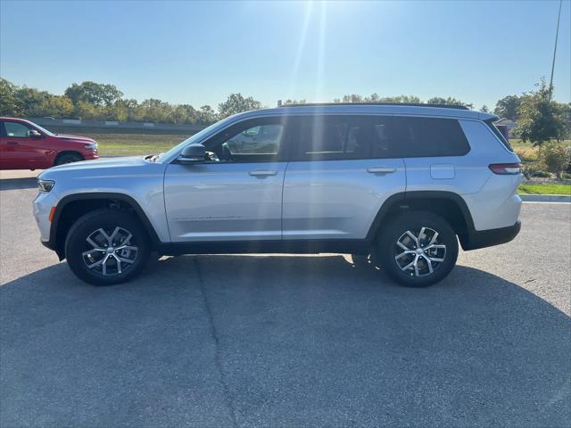 new 2025 Jeep Grand Cherokee L car, priced at $43,795